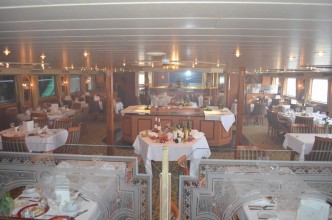 Nuage de chlore dans une salle de restaurant